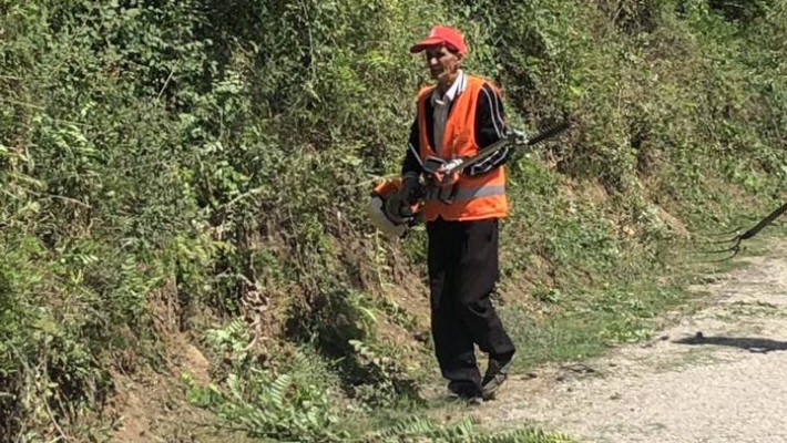 Vazhdojmë me pastrimin e rrugëve